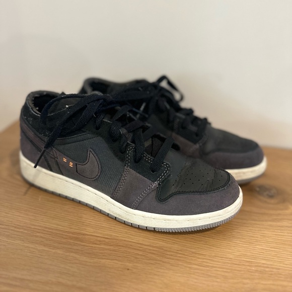 Air Jordan 1 Low SE Craft - size 6Y - Picture 1 of 5